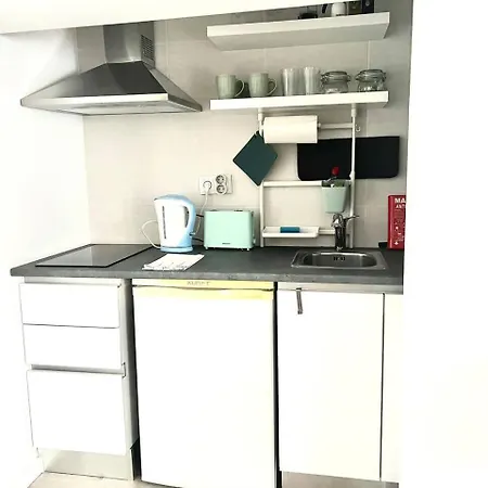 Cozy One-bedroom In Alfama By Lisboafama Lisbon