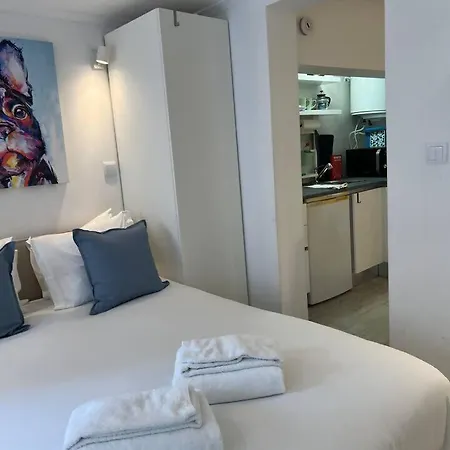 Cozy One-bedroom In Alfama By Lisboafama * Lisbon