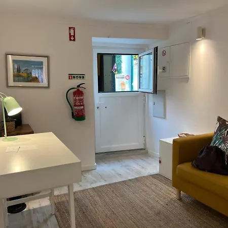 Cozy One-bedroom In Alfama By Lisboafama * Lisbon