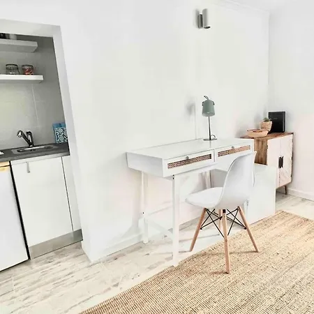 Apartment Cozy One-bedroom In Alfama By Lisboafama